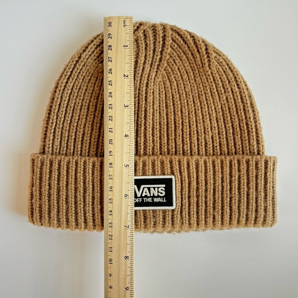 VANS Off the Wall Beige Knit Fold Over Beanie Cap 2022 EUC‎ - Picture 5 of 11